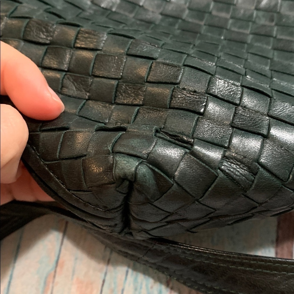 Dark green Bottega Veneta Woven Crossbody Bag - Picture 12 of 13